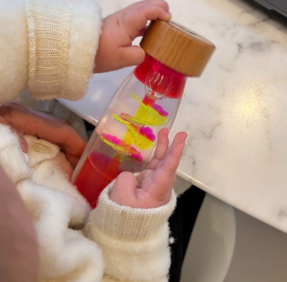 Hoe lok ik taal uit bij kinderen van 1 tot 2,5 jaar?