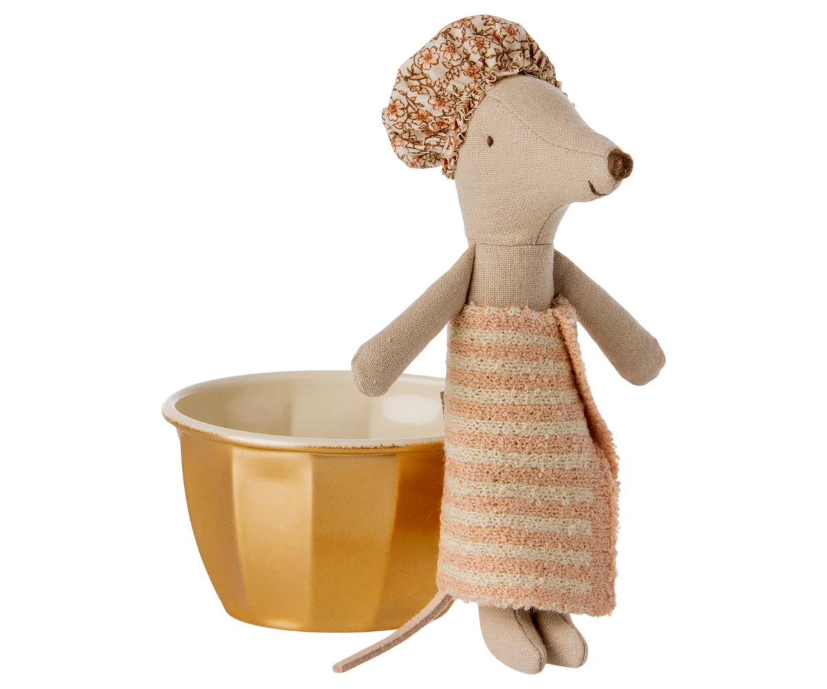 Muis grote zus in bad wellness