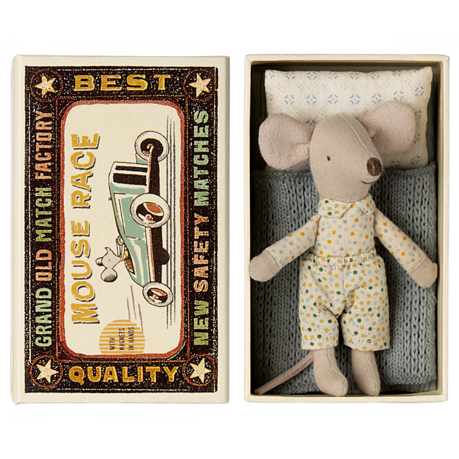 Muis kleine broer in luciferdoosje