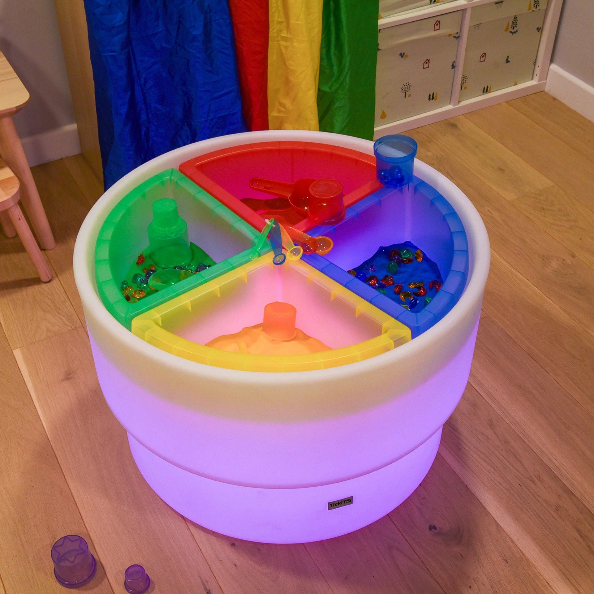 Discovery Color Quadrant Trays