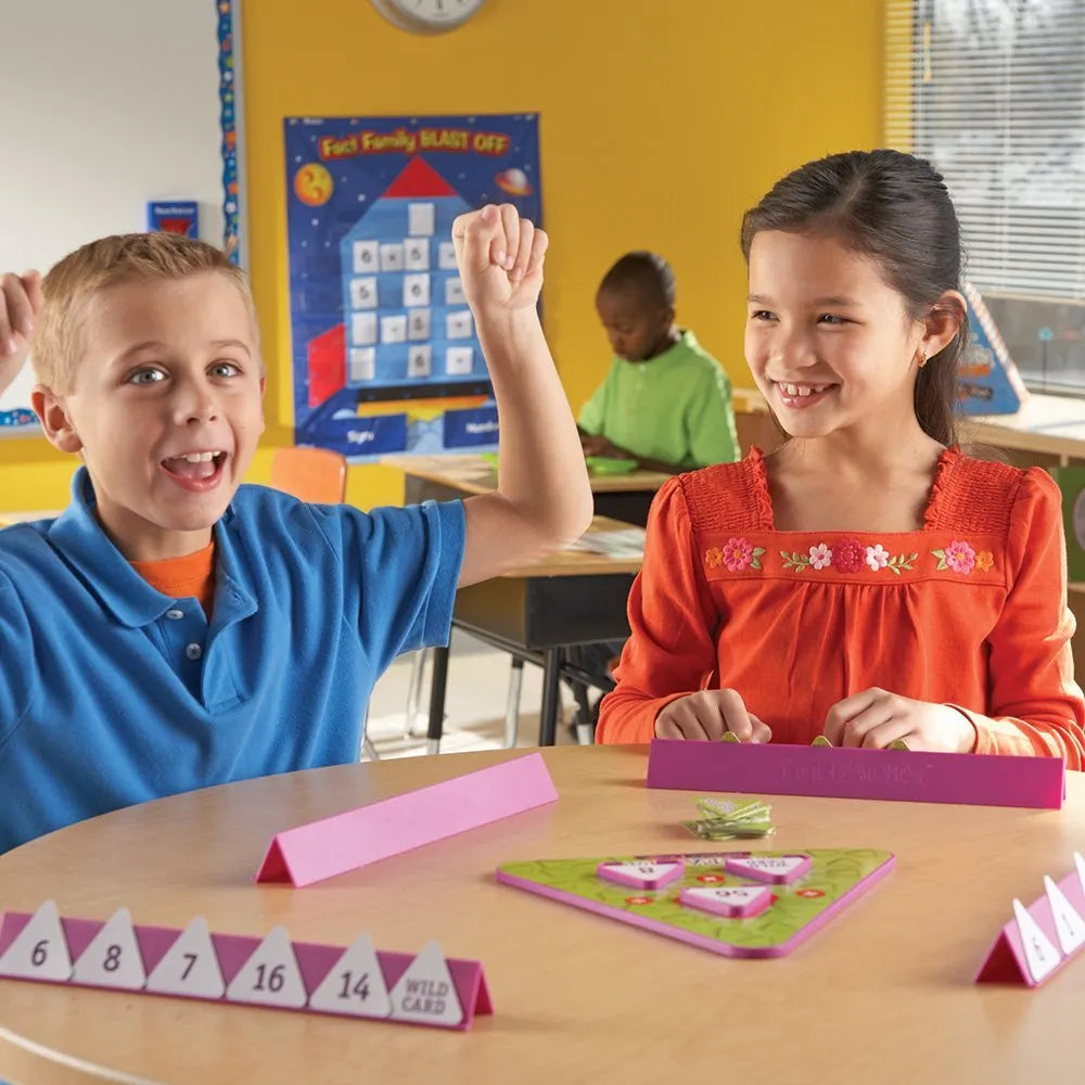 Tri-FEIT! ™ Vermenigvuldiging & Deling Spel