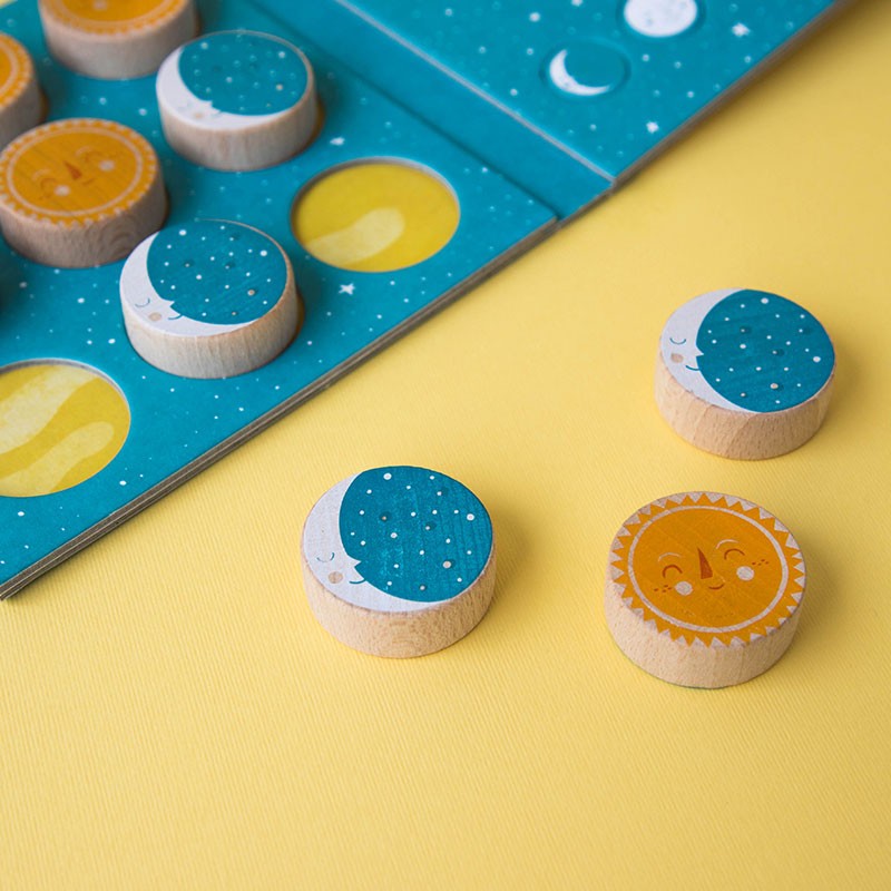 Family game - sun and moon tic tac toe