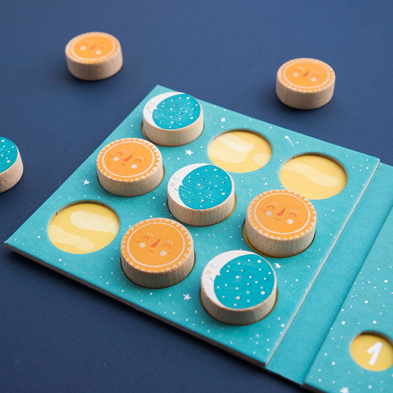 Family game - sun and moon tic tac toe
