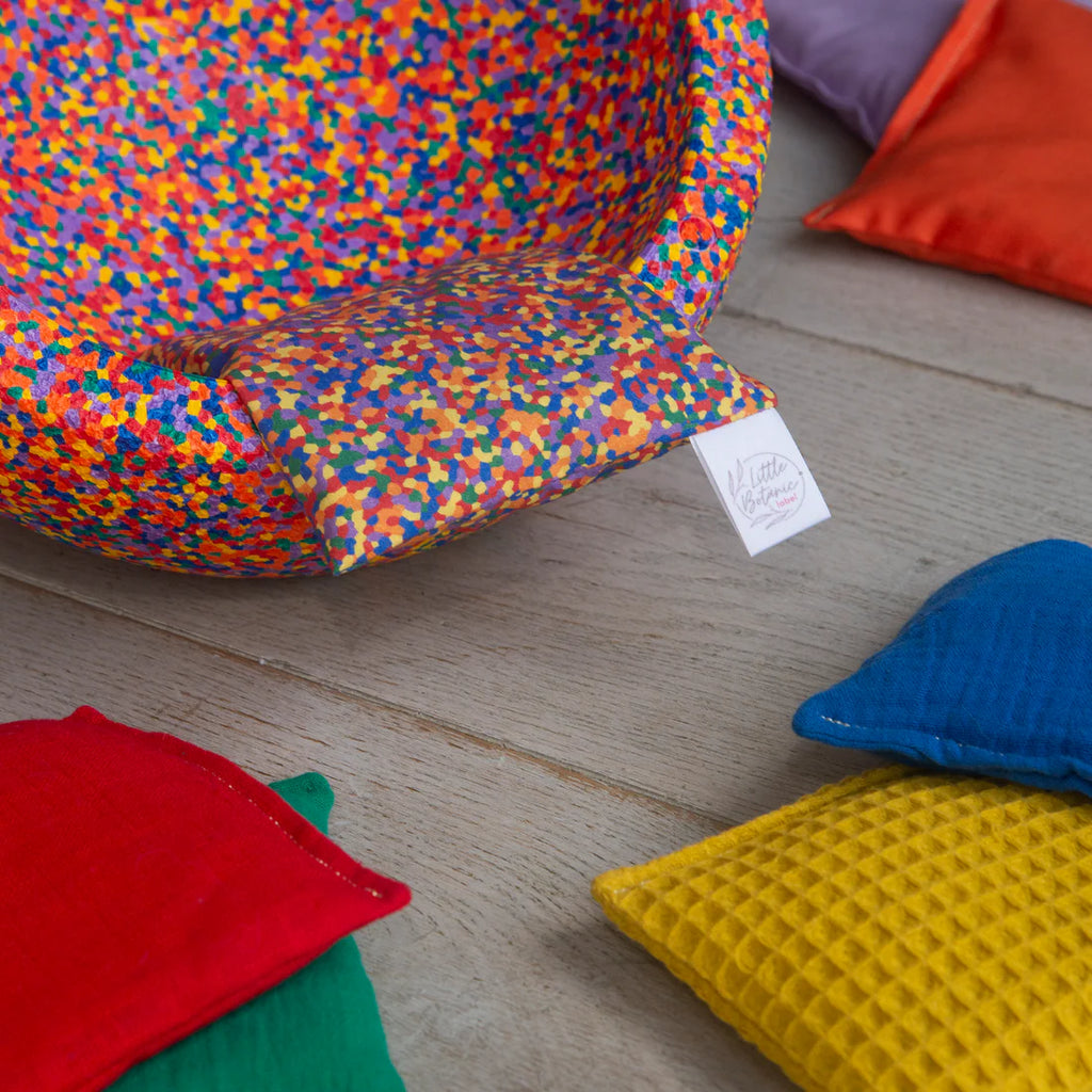 Sensorische pittenzakjes Regenboog set van 6 & regenboog confetti