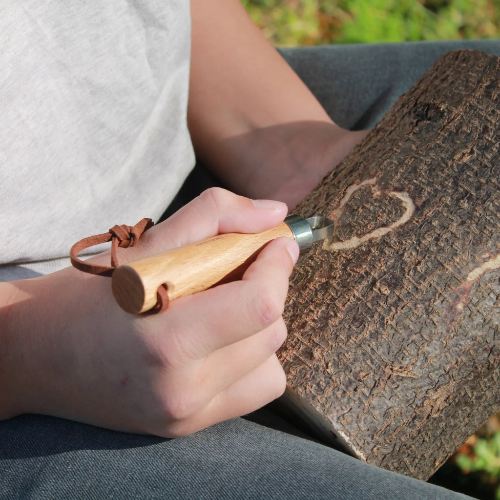 Kikkerland Huckleberry wood carving tool