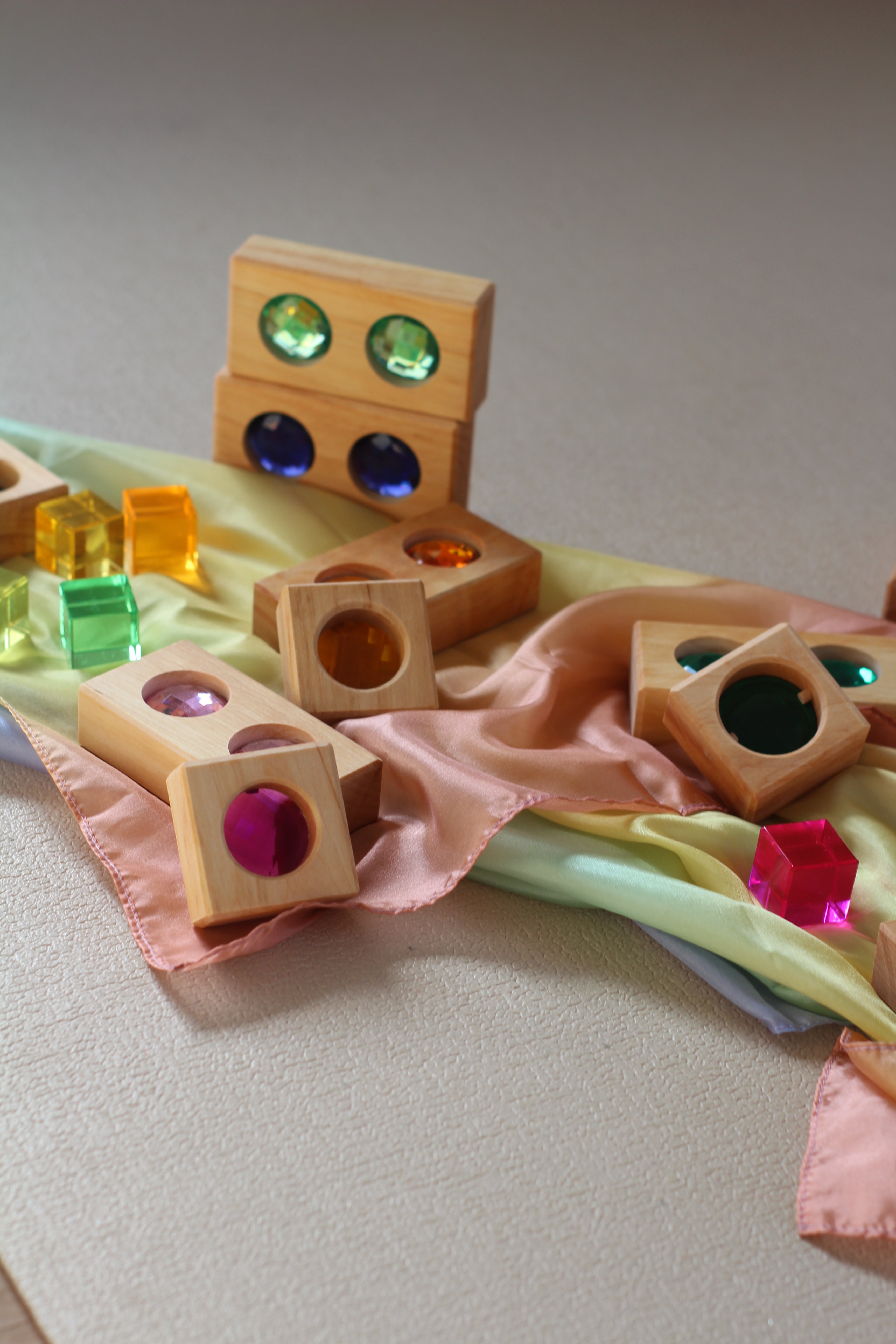 Small Colour Track with Lucent Cubes 45 Pieces