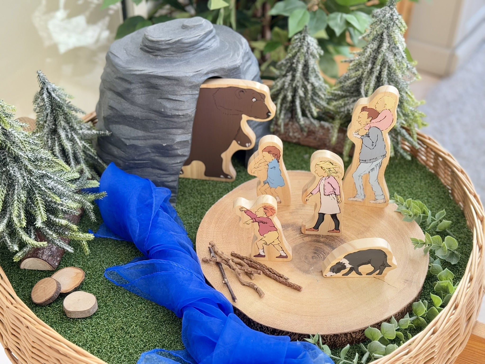 Wooden Character Set We’re Going on a Bear Hunt