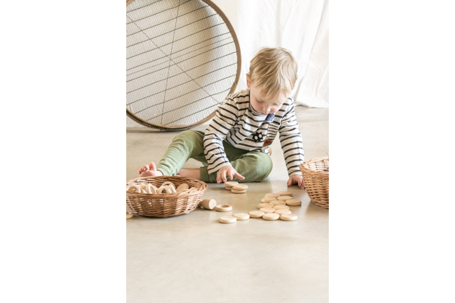 Nins, Rings & Coins (Natural wood)