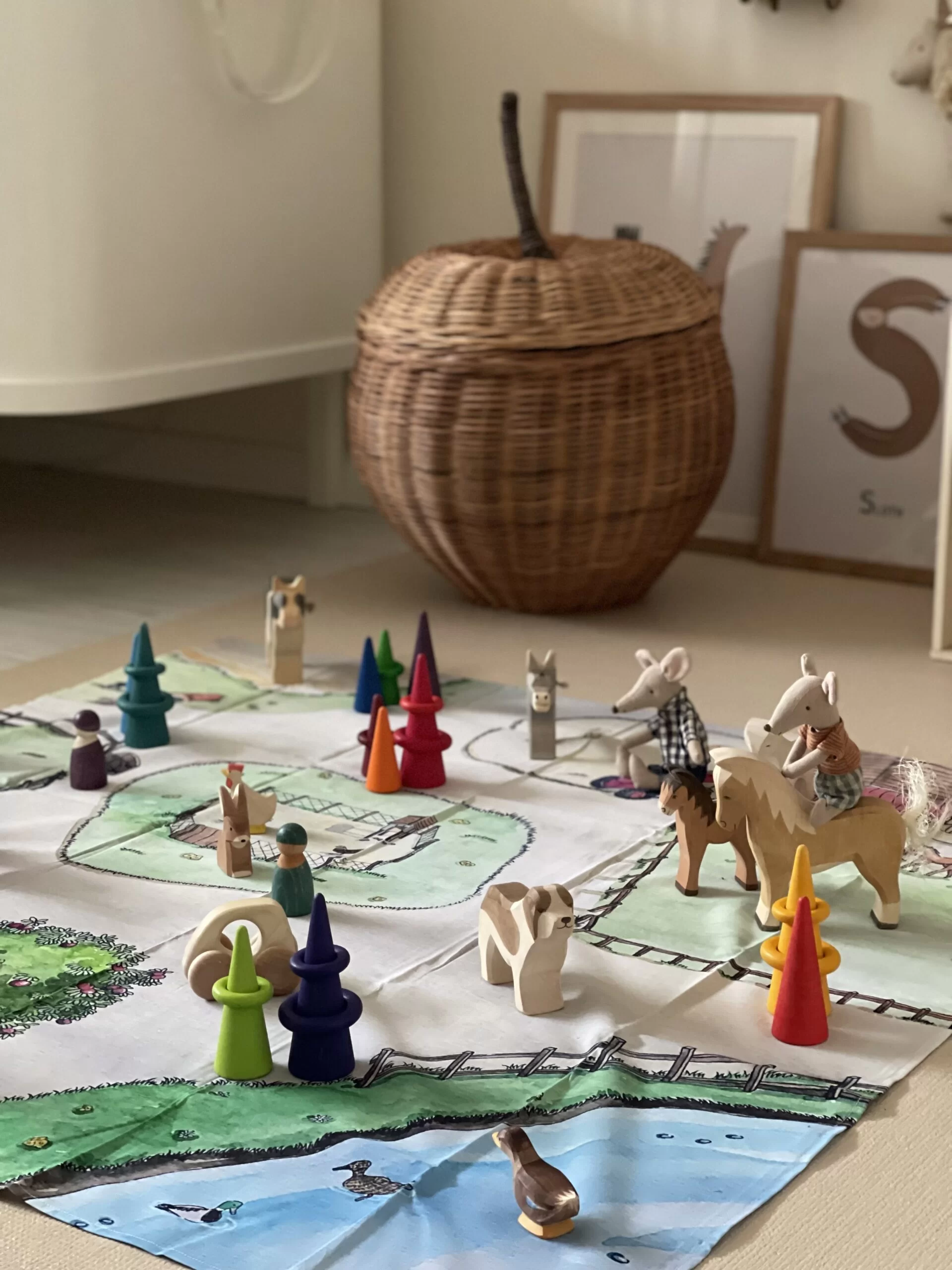 Wondercloths Around the farm