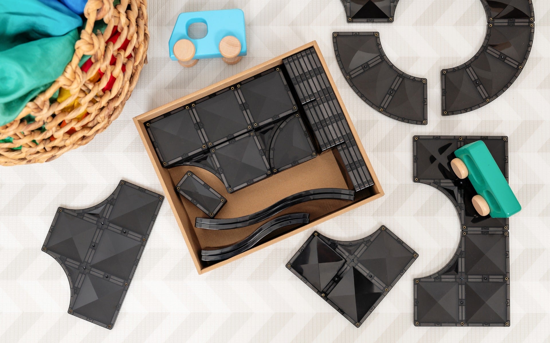 Connetix Creative Roads set