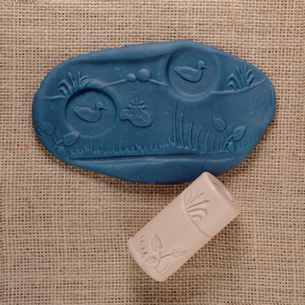 Yellow Door 6 rollers leven in de vijver