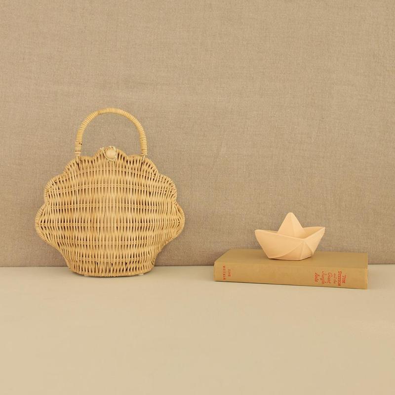 Olli Ella rieten mand shell bag