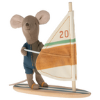 Surfermuis kleine broer