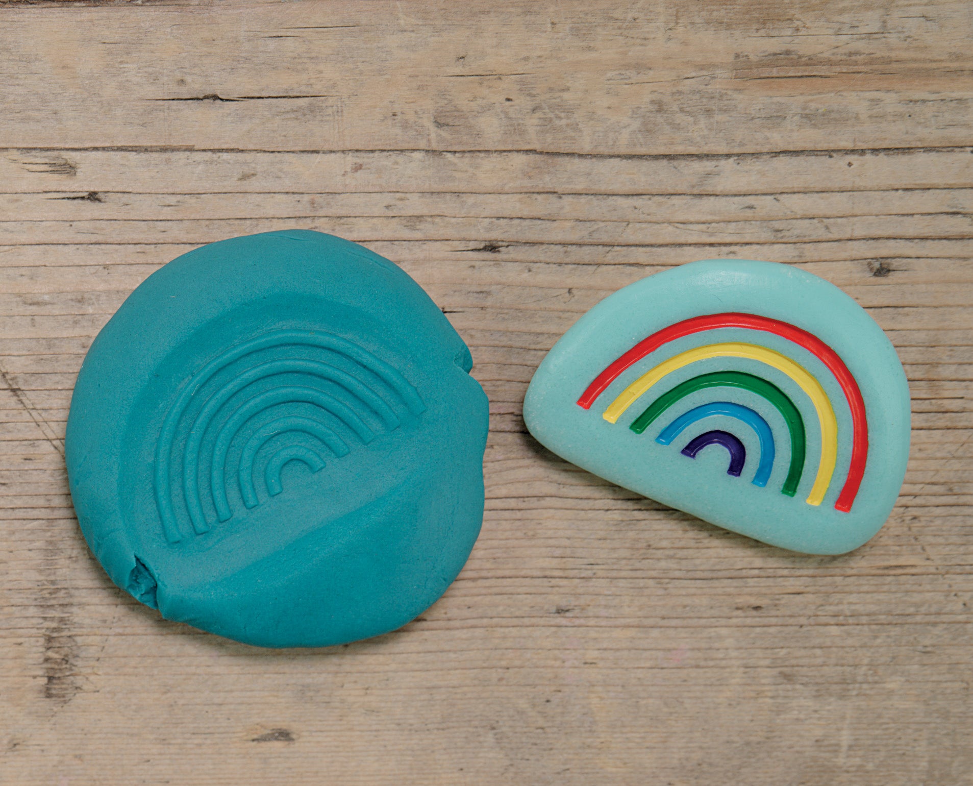 Yellow door - weer stenen