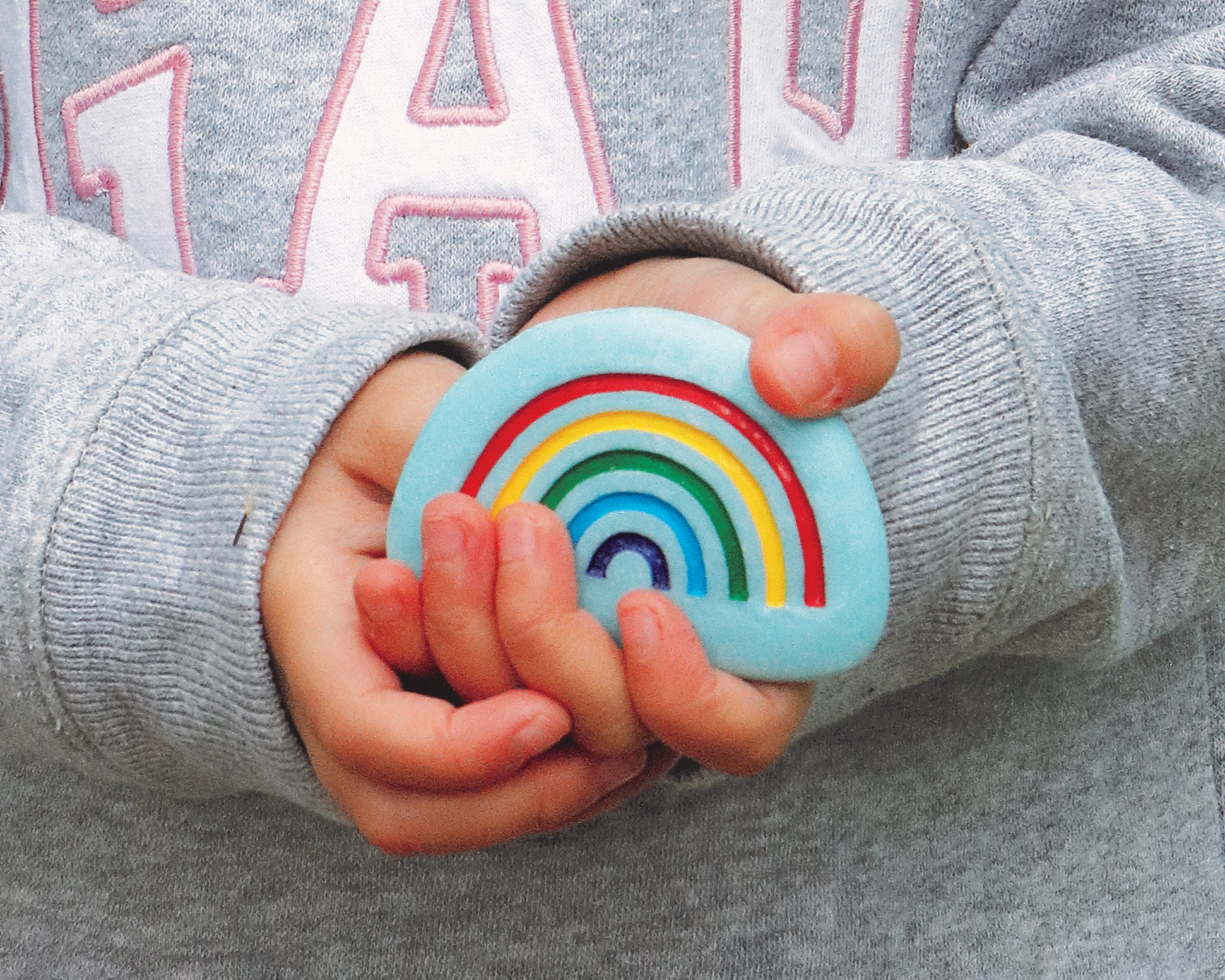 Yellow door - weer stenen